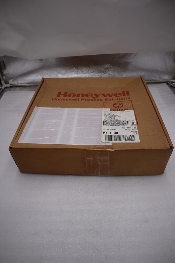 Used NEW OPEN BOX HONEYWELL TDC3000 51401072-300 QMEM-3 51401072300 STOCK G586