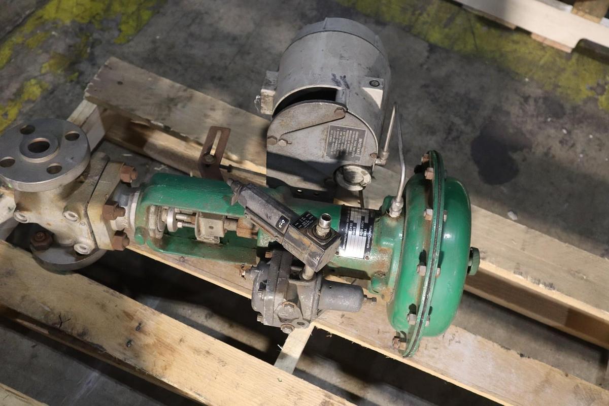 Used Fisher Control Valve Size 1 With Type EZ Pneumatic Actuator