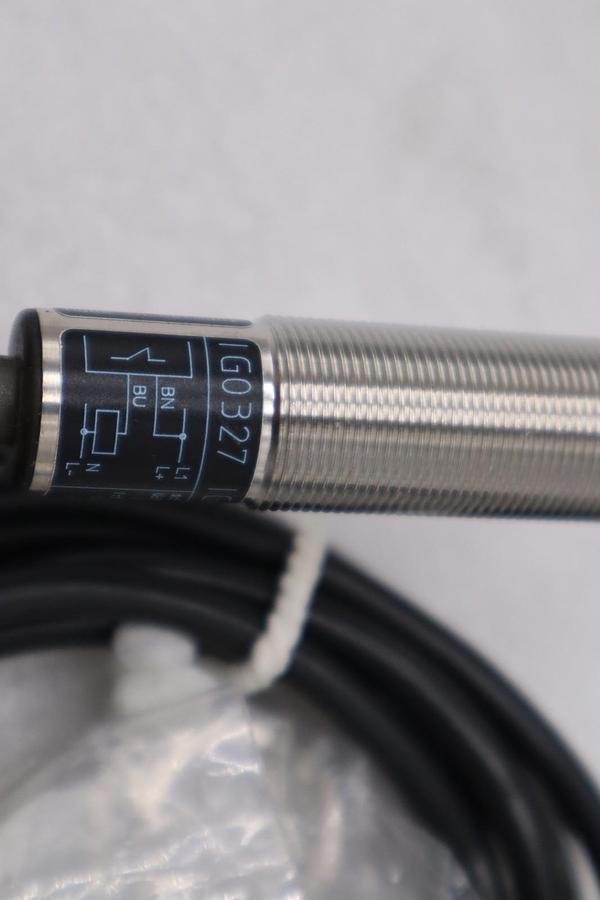 IFM EFECTOR IG0327 INDUCTIVE PROXIMITY SENSOR - STOCK GF143A