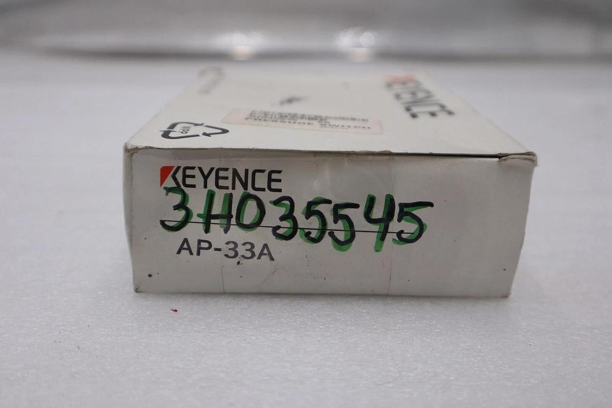 NEW OPEN BOX Keyence AP-33A Digital Pressurre Sensor STOCK 609-D