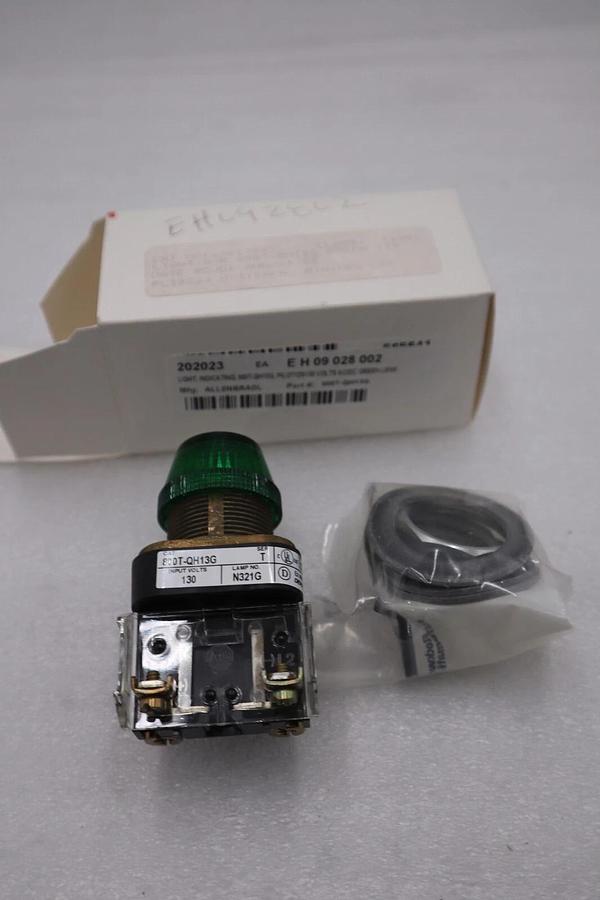 ALLEN BRADLEY PUSH BUTTON CAT 800T-QH13G 800TQH13G NEW WITH BOX STOCK G719A