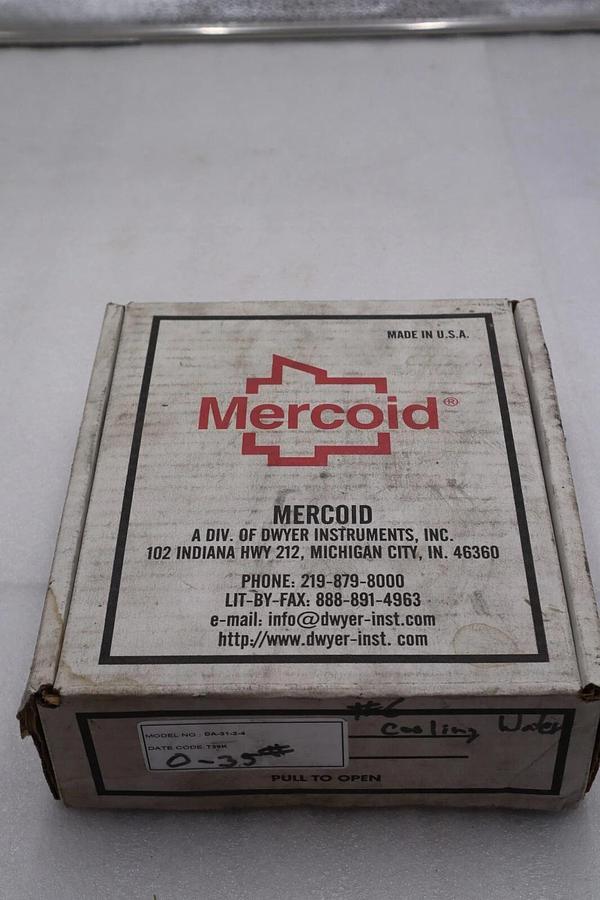 DWYER INSTRUMENTS MERCOID DA-31-2-4 T39K MECHANICAL PRESSURE SWITCH #L-800