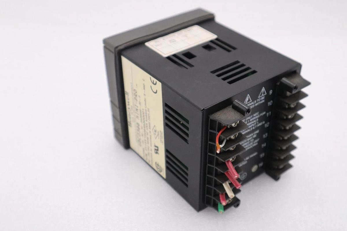 Used HONEYWELL DC230L-E0-00-10-0A00000-00-0 TEMPERATURE CONTROLLER STOCK K-384-D