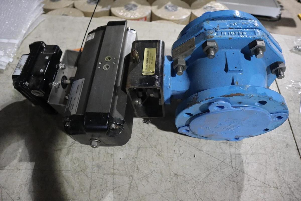 Used Flowserve Automax NXCLU2M1-18-00200, Positioner Actuator Ball Valve STOCK 5323