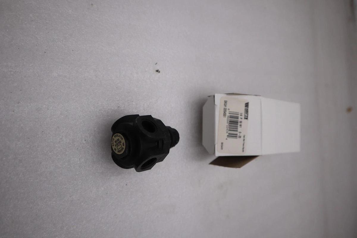 NEW OPEN BOX Watts 1/4 P 50 M1 0-125 Water Pressure Regulator 0-125psi 1/4” H799