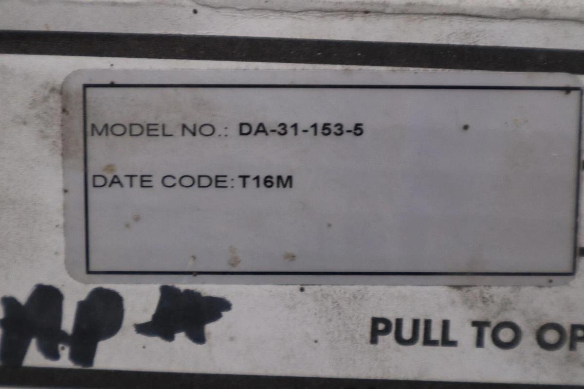 Used NEW Mercoid DWYER DA-31-153-5 Pressure Switch STOCK H445