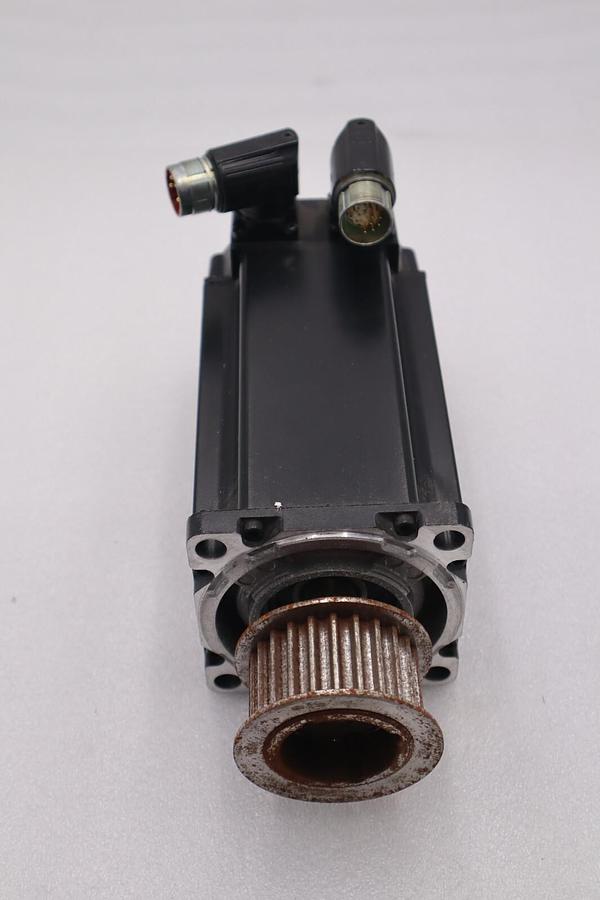 Used ALLEN-BRADLEY MPM-A1153F-SJ72AA SERIES A INVERTER DUTY SERVO MOTOR STOCK #2786