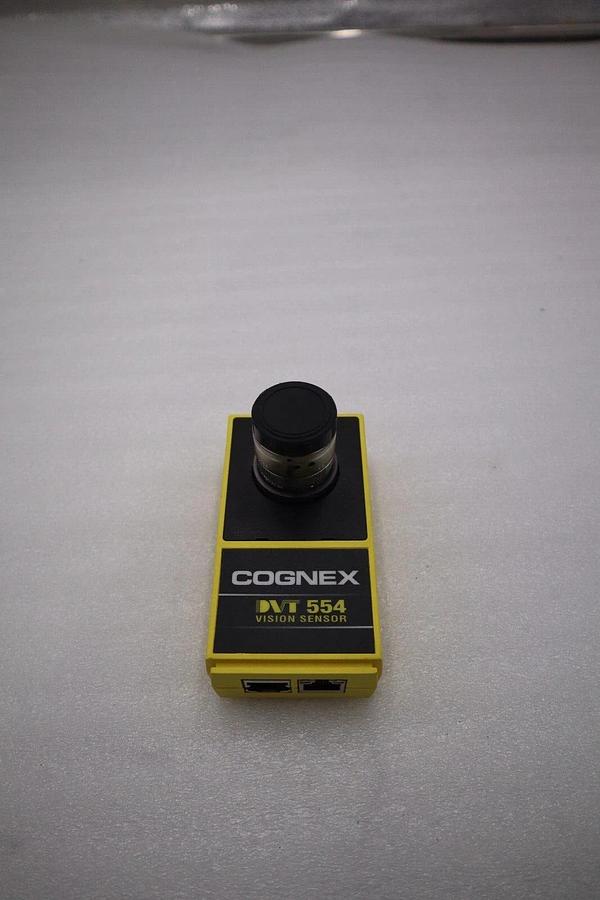 NEW OPEN BOX 554M COGNEX VISION SENSOR DVT 554M STOCK L-369-C