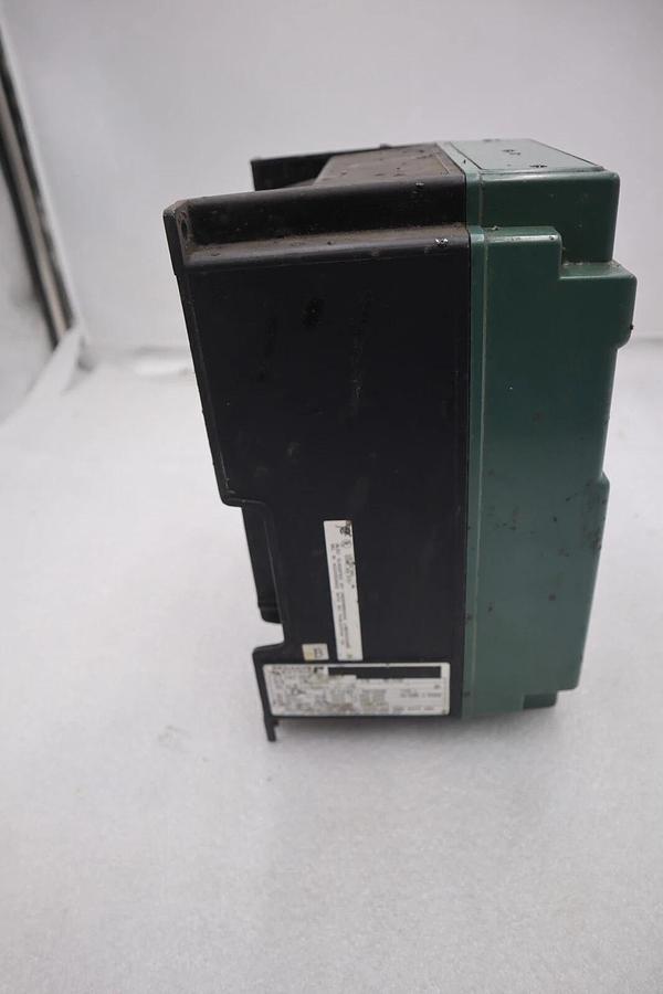 Used RELIANCE ELECTRIC GP-2000 2GU21002 AC DRIVE 2HP STOCK 4215