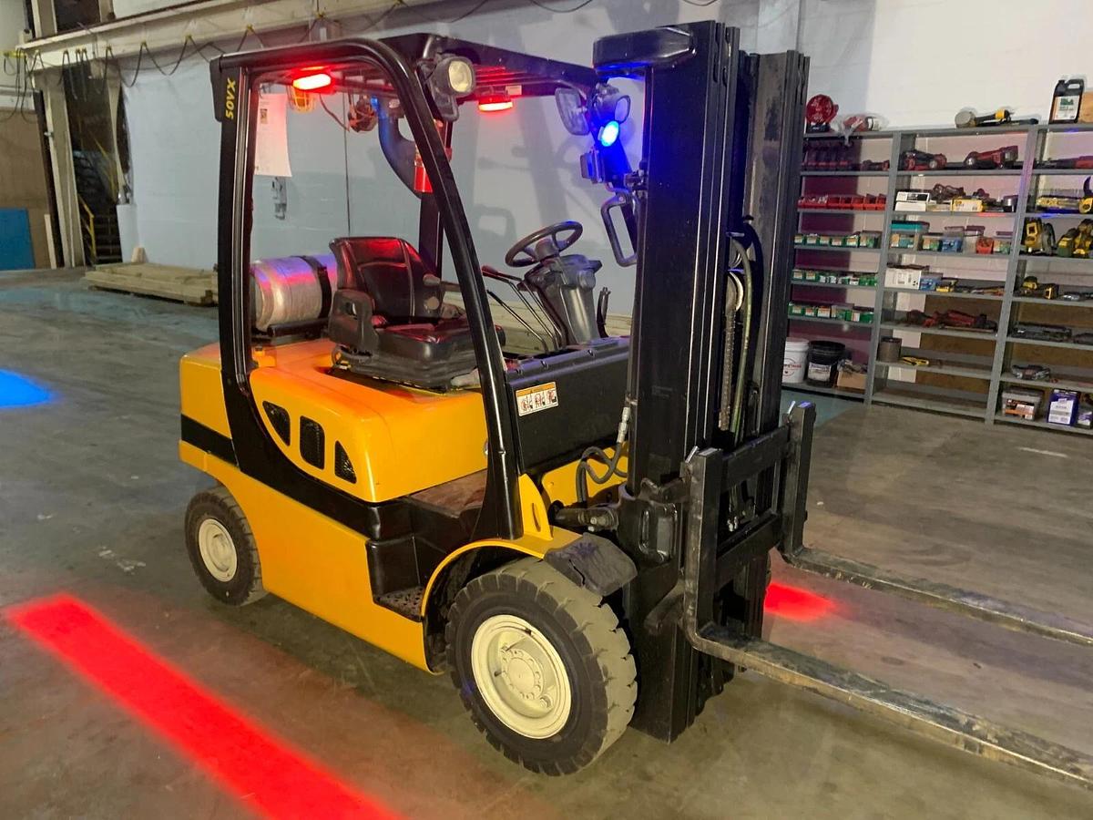 Used YALE GLP050VXNGSE084 5000LB FORKLIFT 6,500 HOURS