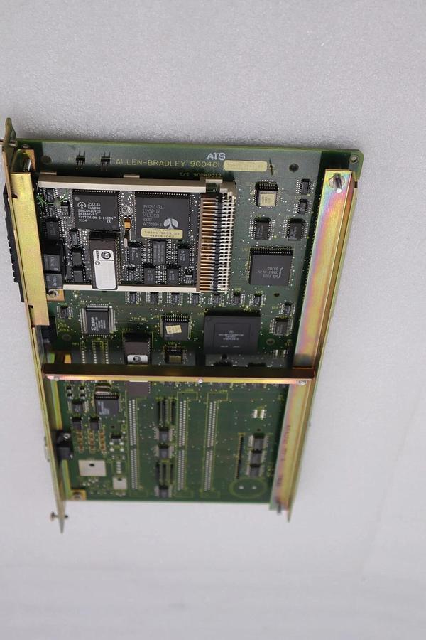 Used ALLEN BRADLEY 8520-RIOM 156754 REV 01 900401-02 CIRCUIT BOARD STOCK #2847