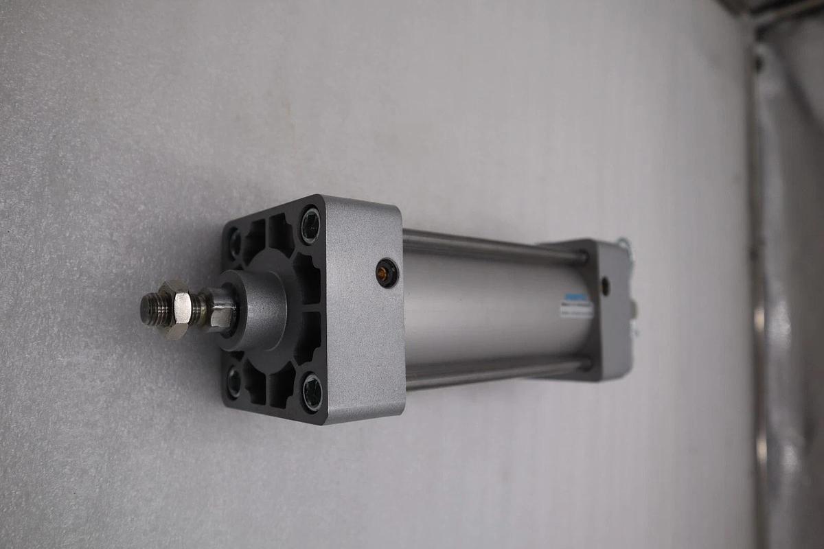 Used NEW Festo DSNA-N-2 1/2"-4-PPVA-N5-MP2 Standard Cylinder STOCK 5656