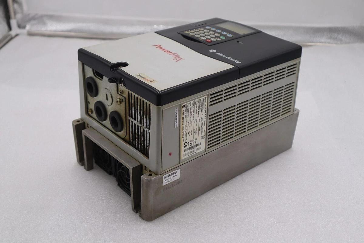 Used Allen-Bradley PowerFlex 70 20AB015A3AYNANG0 AC Drive STOCK 2628