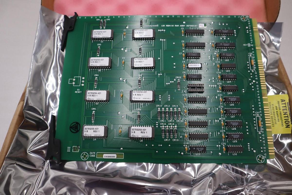 NEW IN BOX HONEYWELL 30750218-010 MEMORY BOARD 12KROM 1K RAM STOCK G640
