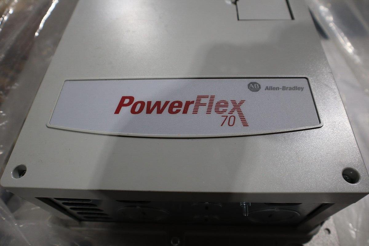 Used ALLEN BRADLEY 20AD052A3AYNAEC0 SER. A 480VAC POWERFLEX 70 DRIVE NEW STOCK S-592