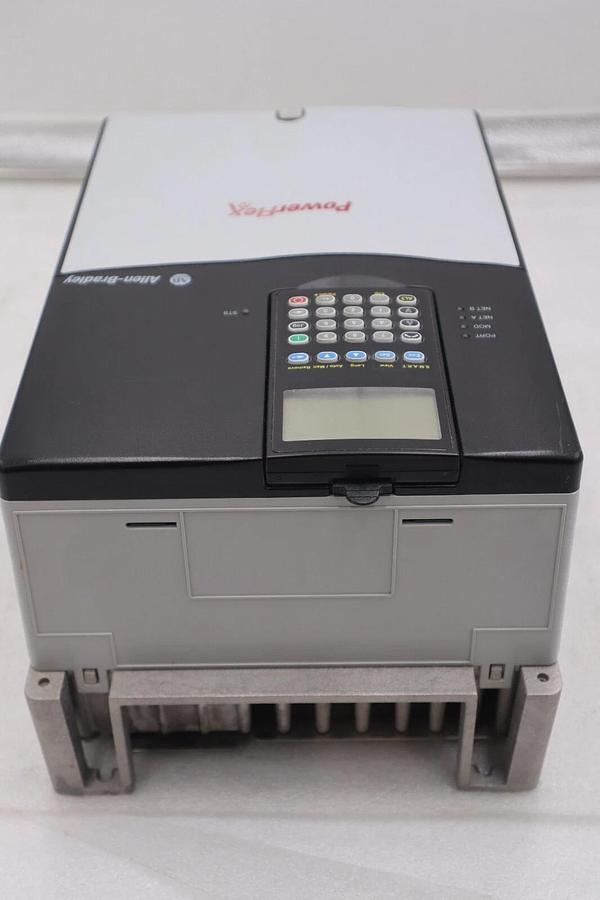 NEW SURPLUS Allen Bradley 20AD022A0AYNANC0 /A PowerFlex 70 AC Drive 480VAC #4009