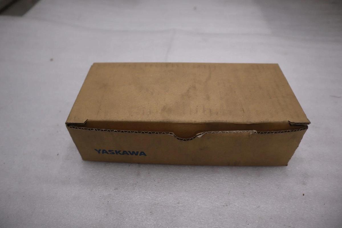 NEW OPEN BOX YASKAWA JV0P-180 DIGITAL OPERATOR JVOP-180 STOCK 5659CC