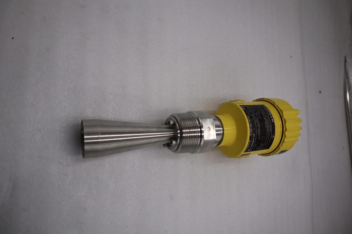 VEGA VEGAPULS 62PS62,UDBND2HANXX / PS62UDBND2HANXX NEW TRANSMITTER STOCK 1826B