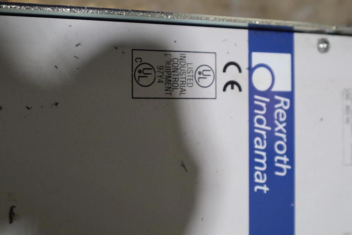 Used REXROTH INDRAMAT DRIVE DKR02.1-W300B-BE79-01-FW STOCK S697