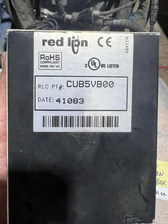 NEW OPEN BOX RED LION CONTROLS CUB5VB00 VOLTAGE METER STK L801CC