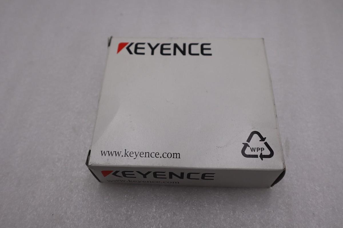 New In Box KEYENCE PZ-61 Photoelectric Sensor STOCK H301A