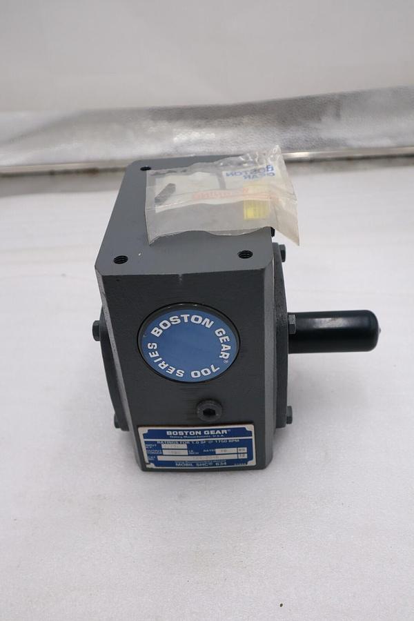 Used NEW ALTRA INDUSTRIAL MOTION 724-20-G/ 72420G WORM SPEED REDUCER STOCK 3021A