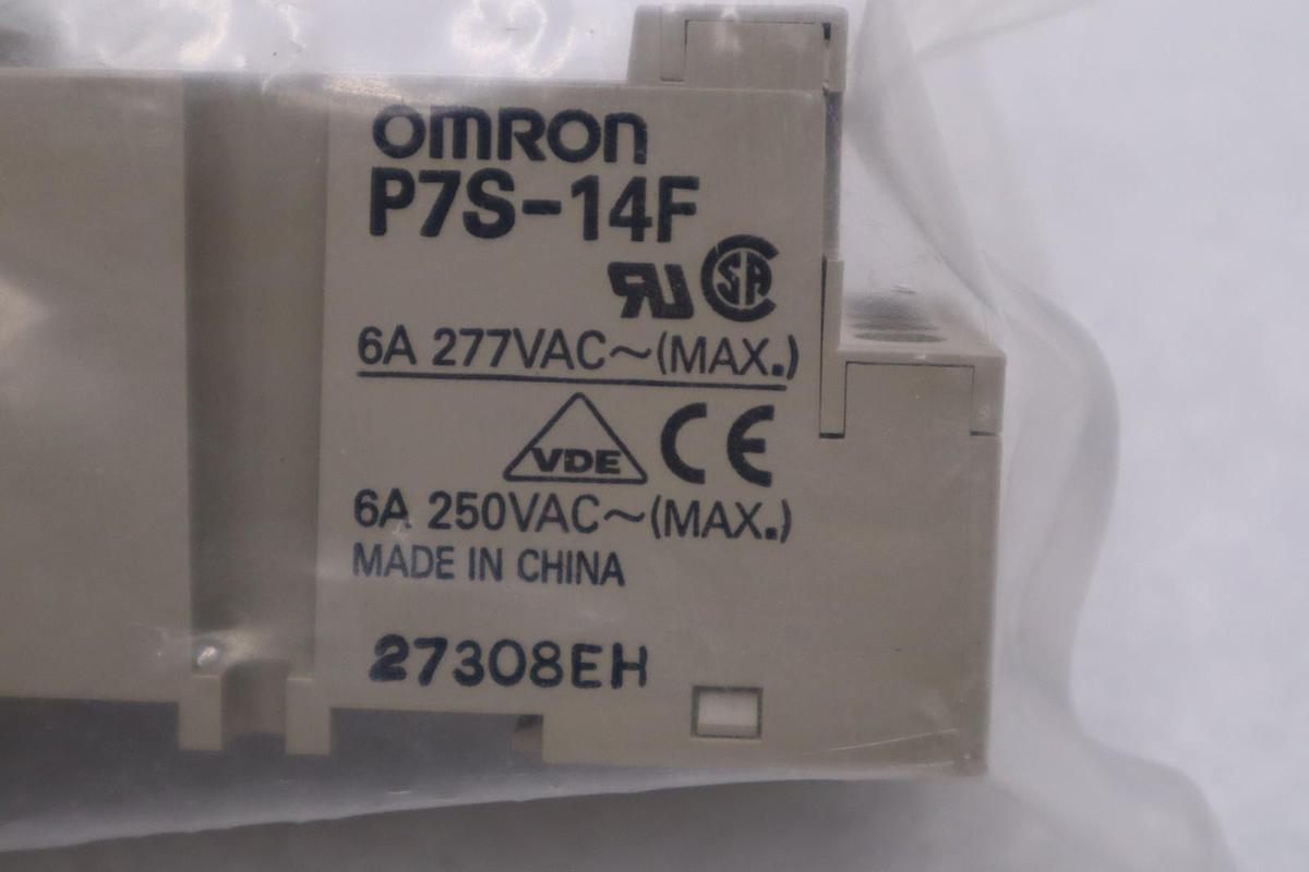 Used NEW Omron P7S-14F-END 14-Pole Relay Socket 10A STOCK H1579A
