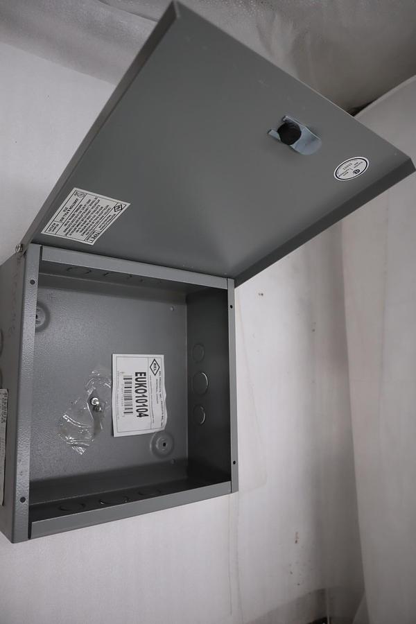 Used Hoffman 10N104 Nema Type 1 Enclosure 10" x 10" x 4" NEW OPEN BOX GF981