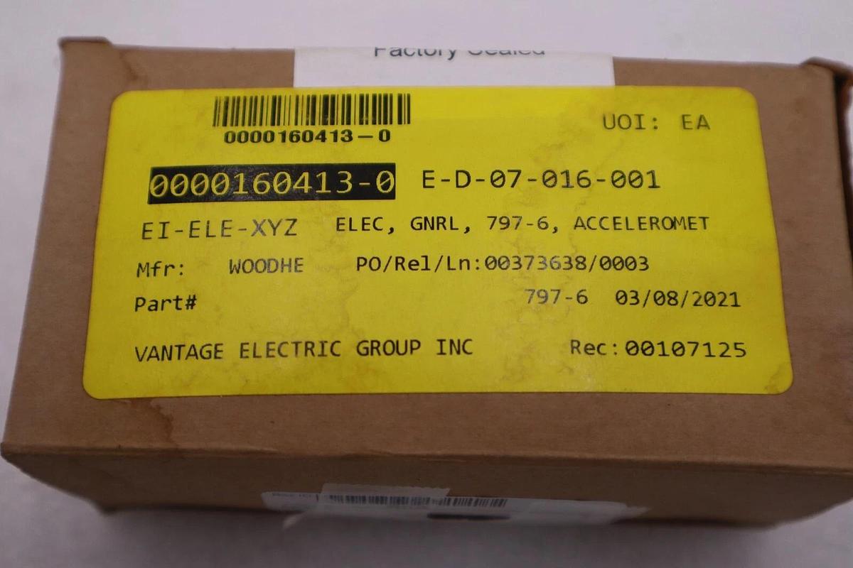 Used CTC AC208-1D High Temperature Accelerometer (NEW BOX OF 5 UNITS) STOCK G734A