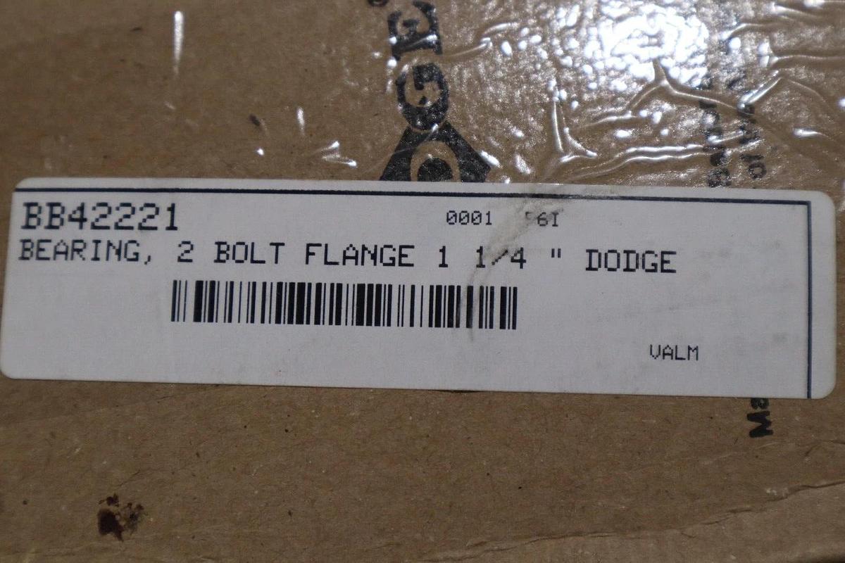 Used DODGE 058625 F2B-DL-104-NL 2-BOLT FLANGE BEARING 1-1/4" BORE STOCK B-1766