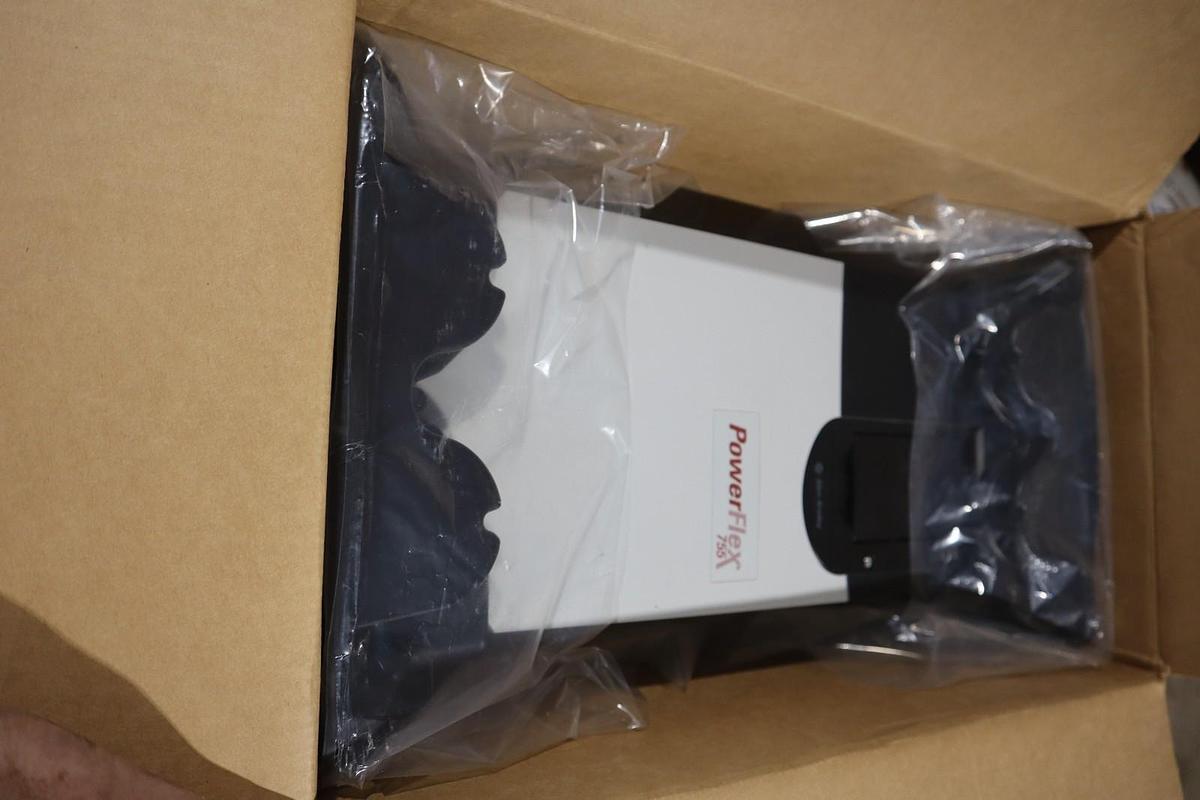 Used Allen Bradley 20G11ND065JA0NNNNN /A PowerFlex 755 65A 50 HP AC Drive NEW IN BOX