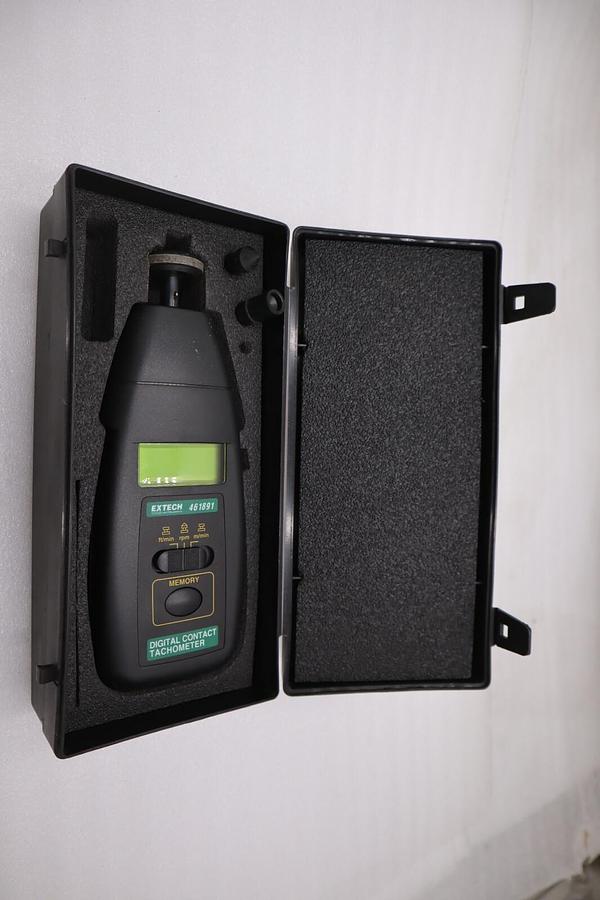 NEW EXTECH 461891 Tachometer +/-0.05% RPM Acc LCD STOCK H922