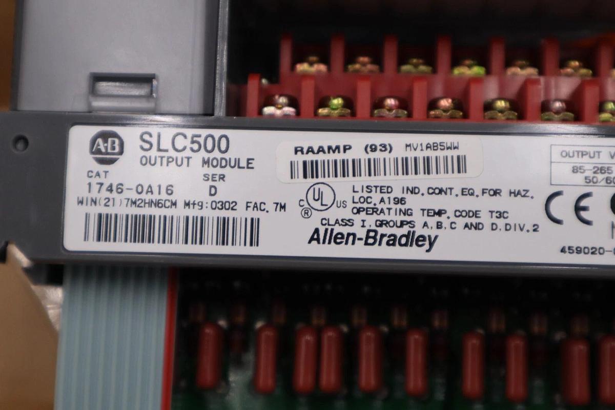 Used NEW Allen Bradley 1746-OA16 /D SLC 500 16-Channel 120/240VAC Output Module #H454