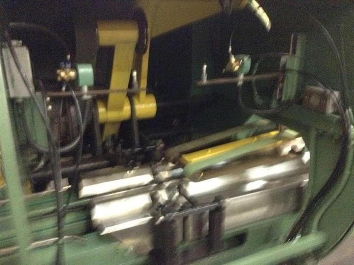 Used PERINI 606 SERIES 110 ROLL SAW FOR TISSSUE TOILET KITCHEN