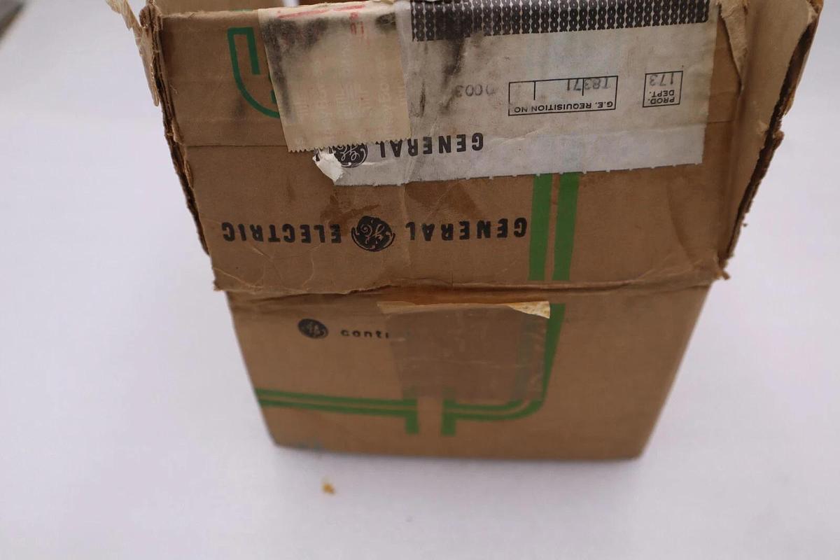 Used NEW GENERAL ELECTRIC CR120AD04049AA INDUSTRIAL RELAY STOCK G573A