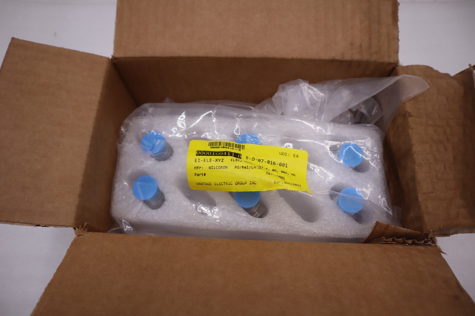 Used LOT OF 6 NEW OPEN BOX Wilcoxon Research Model 797-6 High Temp Sensor G324A