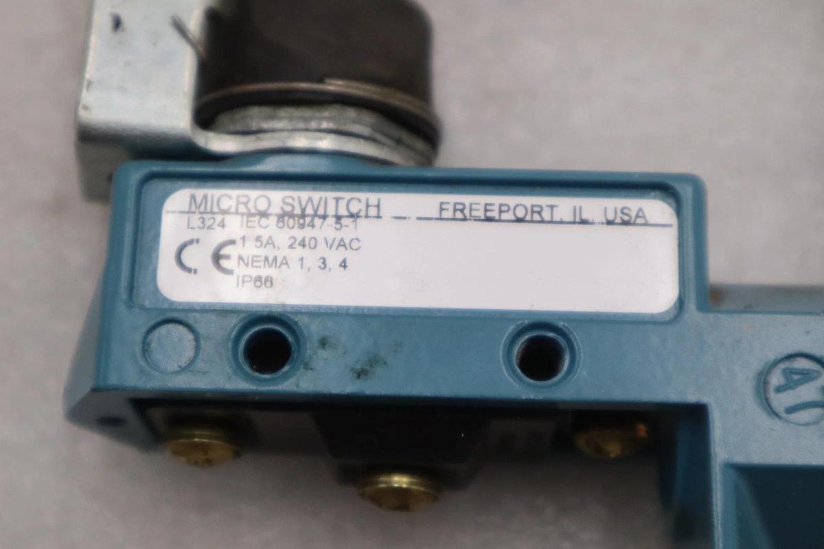 Used Honeywell BZE6-2RN2 Limit Switch - STOCK GF87A
