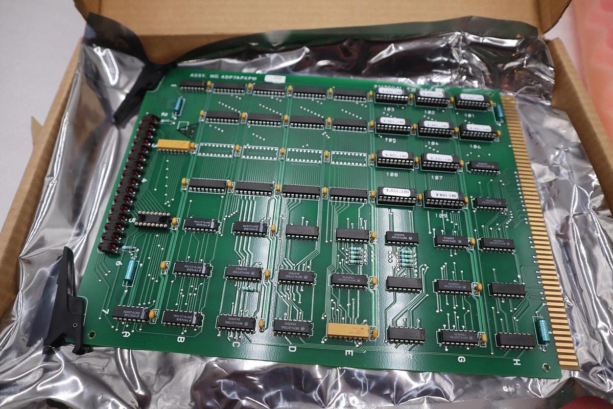 NEW IN BOX HONEYWELL 4DP7APXPM-233D CIRCUIT BOARD STOCK G49