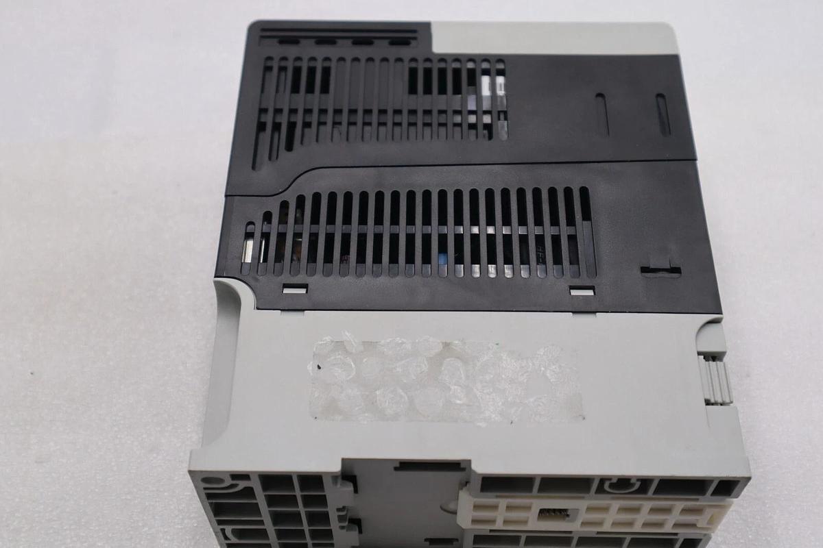 Used ALLEN BRADLEY 25A-D4P0N104 POWERFLEX 523 1.5kW/2.0HP SER A STOCK #1891