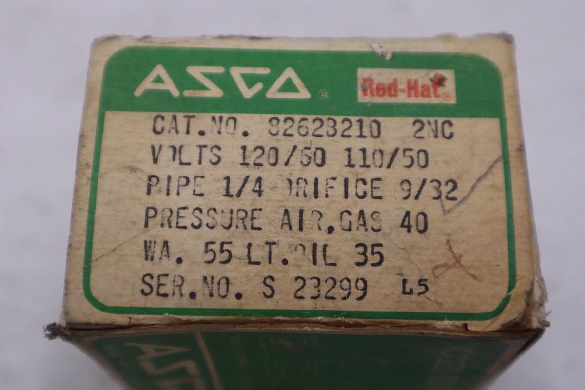 NEW IN BOX - ASCO SOLENOID VALVE 1/4" 110/120V. COIL 8262B210 - STOCK GF660A