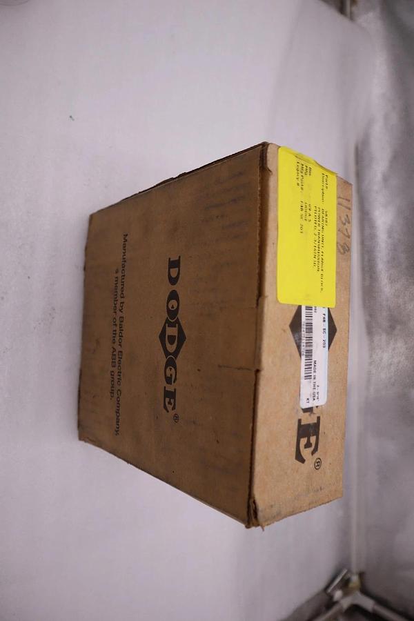 Used NEW DODGE 2-3/16" FOUR BOLT FLANGE BEARING F4B-SC-203 STK 1673CC