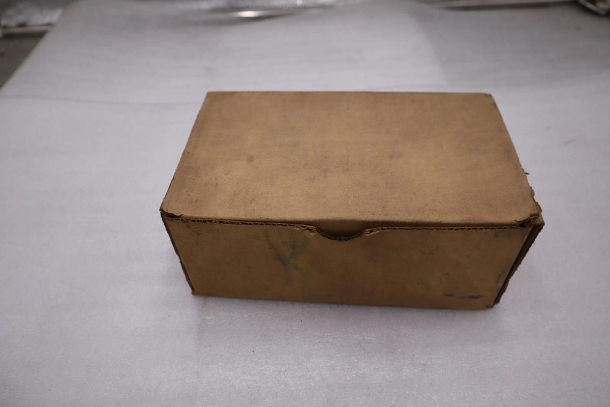 Used Eaton Crouse Hinds WLRD1 Wet And Damp Locations Cover - STOCK 5619CC