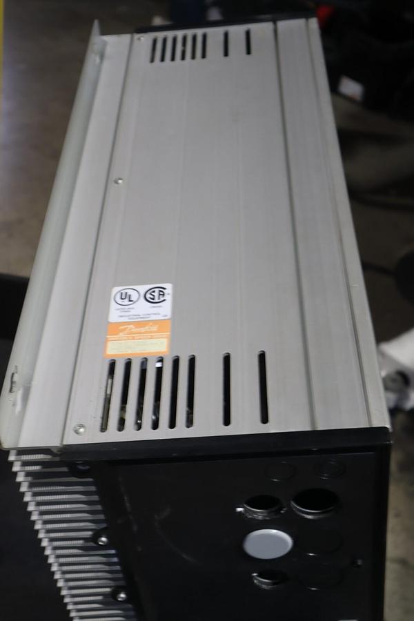 Used DANFOSS VARIABLE SPEED DRIVE VLT TYPE 3011 175L2014 STOCK S-261