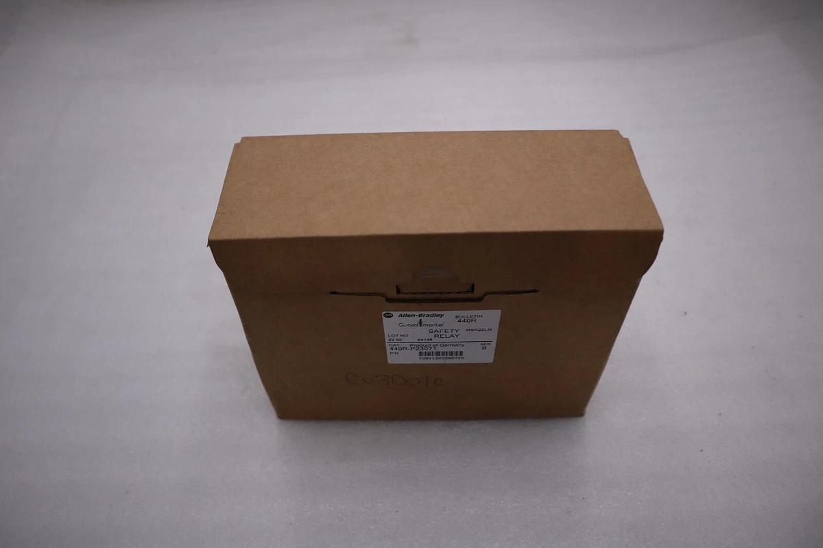 Used ALLEN BRADLEY 440R-P23071 SER. B 24VDC 3A (BR/WH) NEW IN BOX STOCK H469