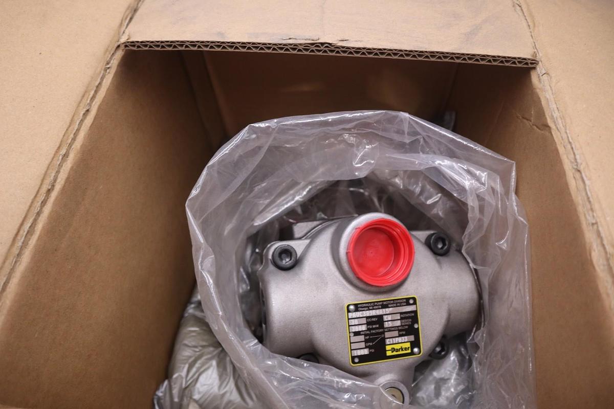 Used Parker PAVC389R4A15 Hydraulic Pump New STOCK SGF-239