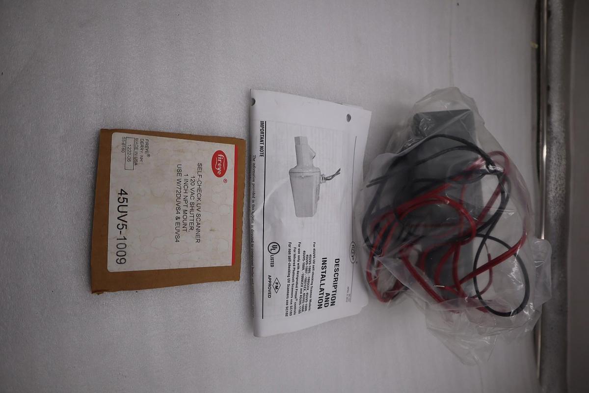 Used Fireye 45UV5-1009 UV Scanner NEW OPEN BOX STK GF145