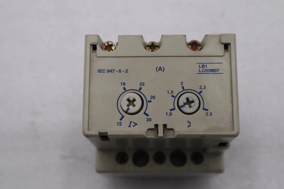 Telemecanique LB1 LC03M07 Protection Overload Module NEW OPEN BOX STOCK L-447-C