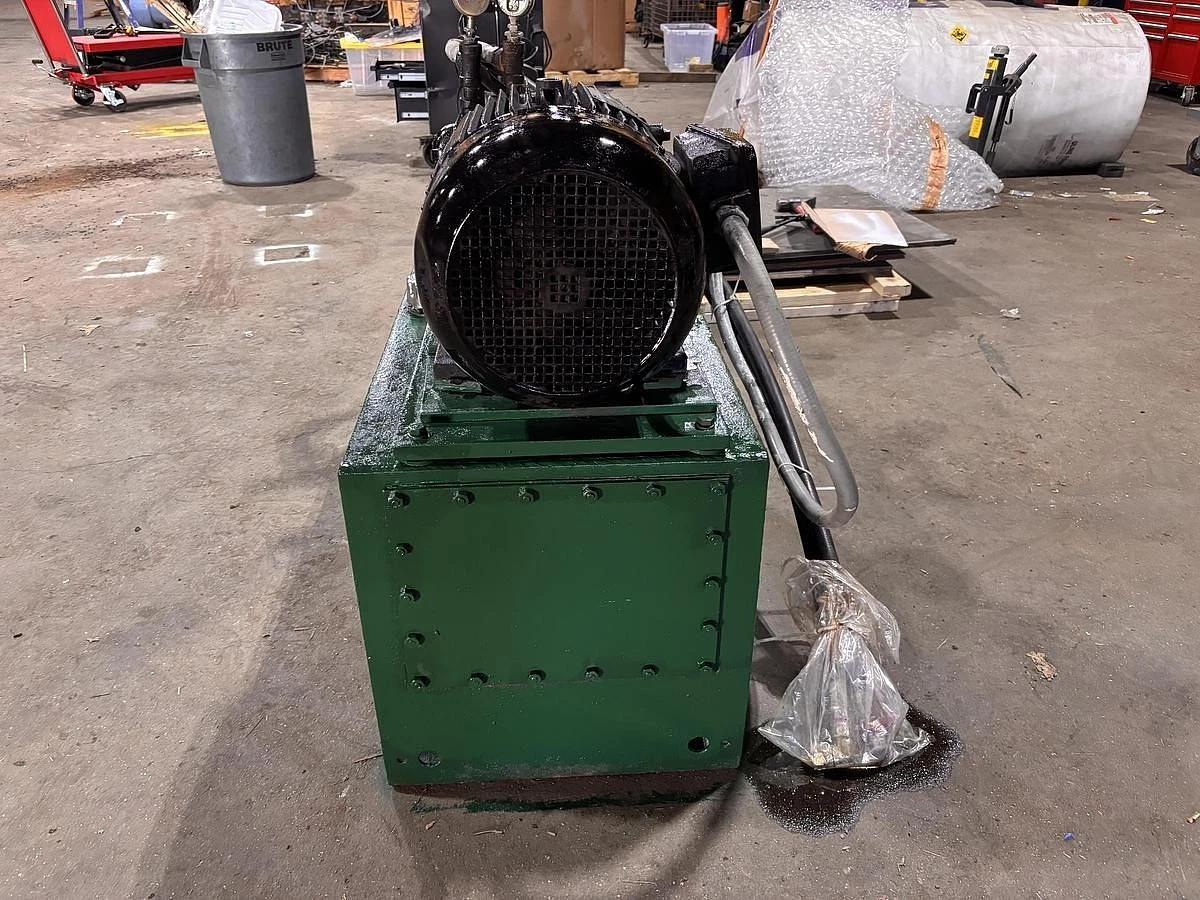Used 72" WIDE BLACK CLAWSON ROLL SPLITTER 84" DIAMETER CAPACITY