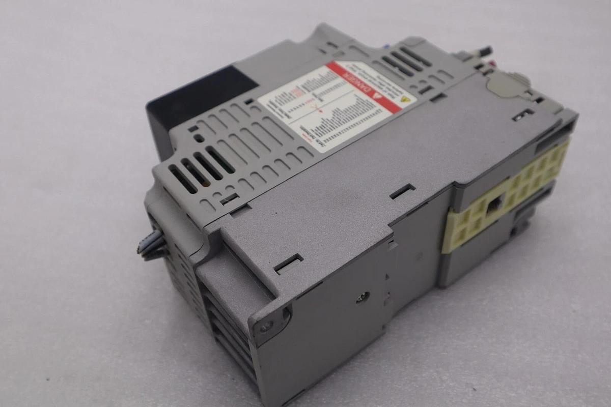 Used Allen-Bradley 22F-D1P5N103 Power Flex 4M 0.4 kW 0.5 HP AC Drive STOCK B-1382