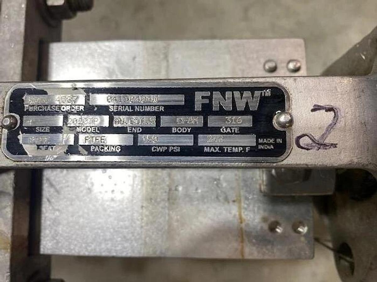 Used FNW MDL. 2020TP 4" SLIDE GATE VALVE